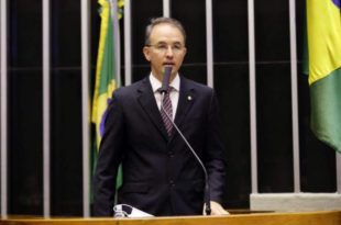 Leo de Brito trava cruzada contra aumentos na tarifa de energia elétrica