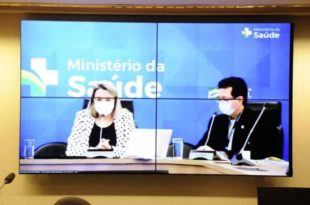 Médicos defendem vacinação de adolescentes e reforço para idosos e profissionais de saúde