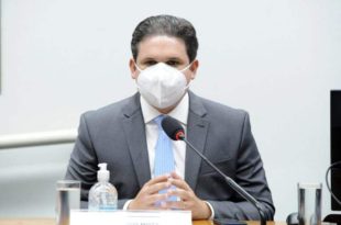 Na defesa da PEC dos Precatórios, governo cita aumento de gastos “fora do padrão”