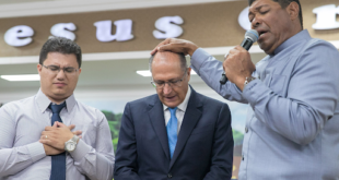 Novo Código Eleitoral protege propaganda política em igrejas