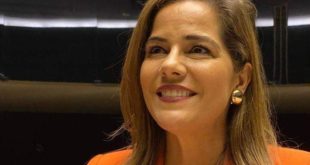 Presidente do Hospital de Amor de Barretos presta homenagem a Mara Rocha pelo apoio para manutenção da Unidade de Prevenção do Câncer em Rio Branco
