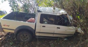 Acidente na BR 364 entre Sena e Bujari deixa adolescente em estado grave e 4 pessoas feridas