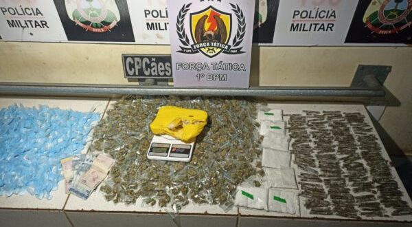PM apreende grande quantidade e variedade de drogas em casa na Vila Betel