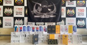Polícias militares apreendem 85 aparelhos celulares em rodovia no interior do Acre 2 Polícias militares apreendem 85 aparelhos celulares em rodovia no interior do Acre