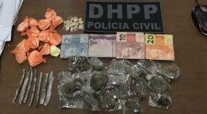 Polícia Civil prende três pessoas acusadas de tráfico de drogas, roubo e violação de equipamento de monitoramento em Rio Branco