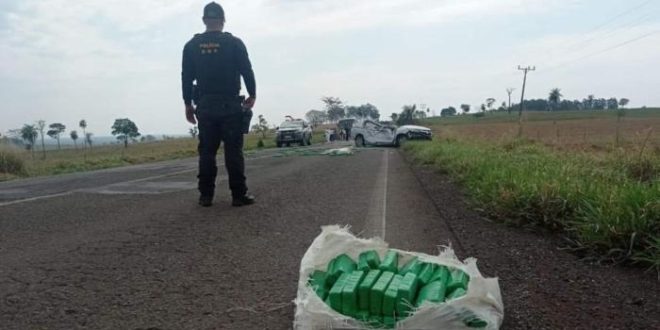 Acidente matou motorista que levava quase 400 quilos de droga e pai de família de indígenas em rodovia