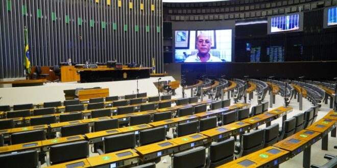 Câmara pode votar nesta quinta-feira proposta que altera o Conselho Nacional do Ministério Público