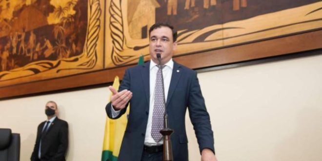 Daniel Zen fala de problemas para a retomada das aulas presenciais na rede estadual de ensino