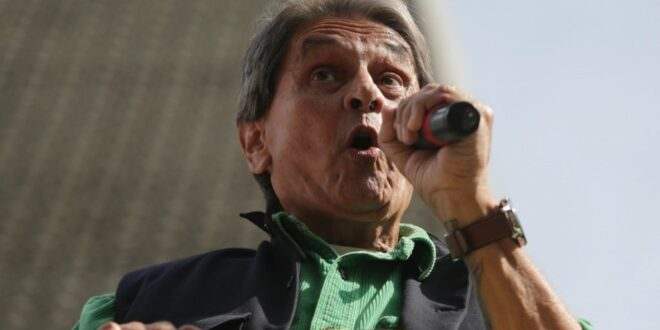 Denunciando conspiração e membros do PTB, Roberto Jefferson pede licença da presidência do partido