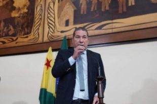 Deputado Chico Viga pede cancelamento de taxas bancárias em contas inativas