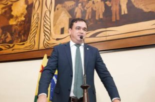 Deputado Daniel Zen critica quantidade de escolas que retornaram aulas presenciais