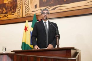 Deputado Edvaldo Magalhães cita problemas enfrentados em escolas de Feijó
