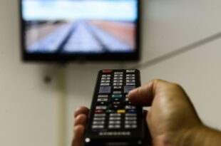 Deputados aprovam a volta da propaganda partidária em rádio e tv que custará R$ 527 milhões aos cofres públicos