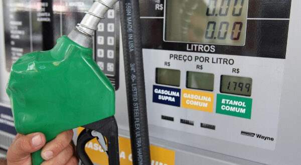 Gasolina e diesel têm aumento de preços amanhã, terça-feira (26)
