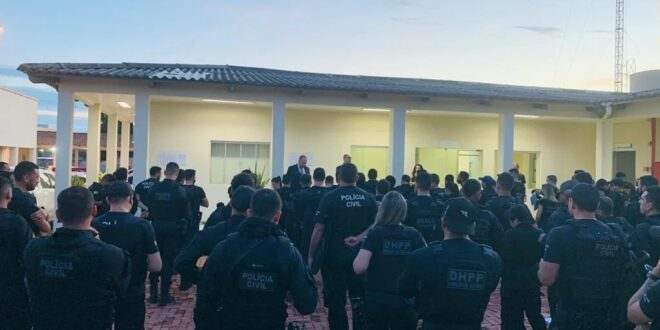 Graco dá detalhes da operação policial que prendeu 84 pessoas no AC e mais três estados; veja vídeos