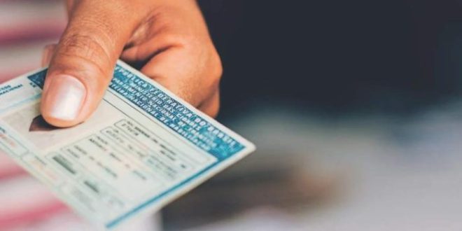 Mostrar infração de trânsito nas redes sociais dará multa de R$ 2,9 mil e perda de CNH