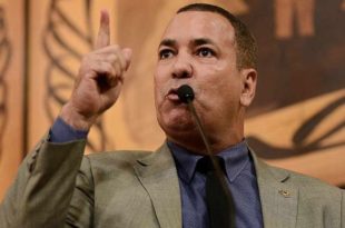 "Pesquisas são mentirosas, Gladson não tem 80% de aprovação nem na República de Manaus", diz Neném Almeida