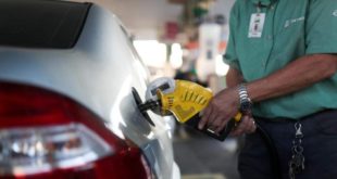 Petrobras defende atual política de preços de combustíveis e caminhoneiros falam em nova greve