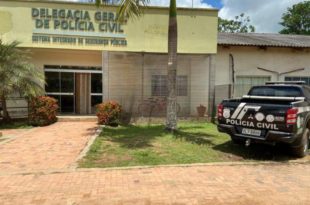 Polícia prende um e apreende menor por assalto à mão armada em posto em Feijó