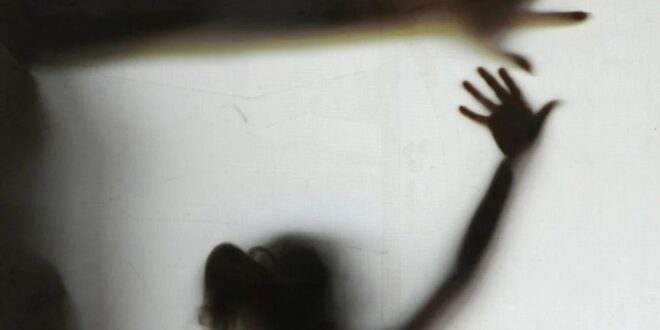 No Brasil, 122 estupros contra crianças são registrados por dia, aponta levantamento