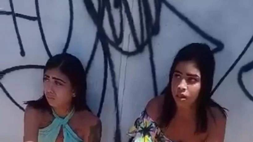 Duas jovens são mortas por facção; vítimas foram filmadas por criminosos antes da execução 2 Duas jovens são mortas por facção; vítimas foram filmadas por criminosos antes da execução