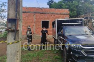 Homem tem a casa invadida, é assassinado e tem o corpo incendiado em Rio Branco