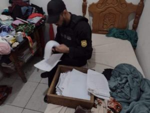Polícia Civil prende empresários acusados de ocultar movimentos financeiros de facção criminosa, em Cruzeiro do Sul