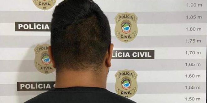 Rapaz é preso ao extorquir homens de quem conseguia nudes se passando por mulher nas redes sociais