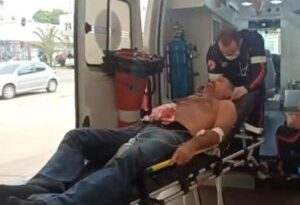 Policial aposentado reage a assalto em supermercado e é baleado