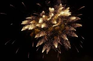 Comissão aprova proposta que regulamenta fabricação, venda e emprego de fogos de artifício