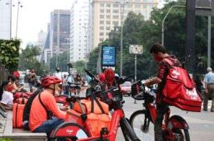 Comissões promovem audiência sobre regularização profissional dos motoristas de aplicativos