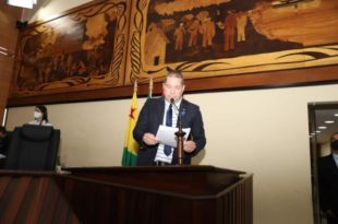 Deputado Chico Viga pede celeridade em PL que proíbe atendimento diferenciado entre conveniados e particulares