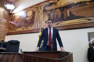 Deputado Daniel Zen pede que intérpretes e professores de Libras sejam reinseridos nos quadros da Educação