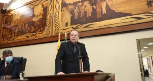 Deputado Pedro Longo afirma que escola de Feijó receberá mantimentos ainda hoje
