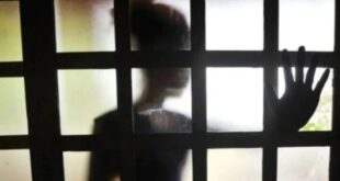 Homem é preso por estuprar enteada de 10 anos; irmão da vítima flagrou a ação
