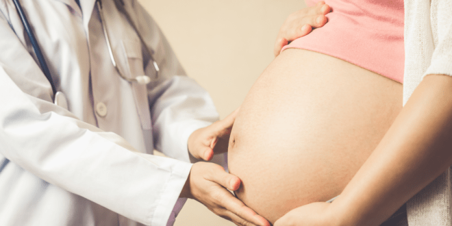 Projeto considera alienação parental impedir pai de acompanhar pré-natal