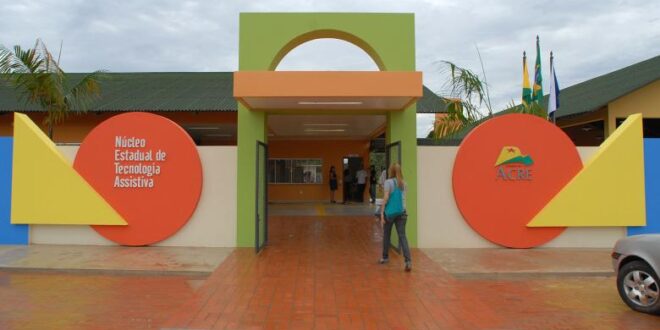 Secretaria de Educação deixa alunos com deficiência sem transporte e portanto sem condições de frequentar as aulas