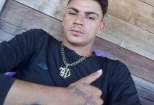 Homem ameaça mulher com faca e acaba morrendo com disparo de policial