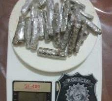 Visitante é presa ao tentar entrar com droga escondida na calcinha em presídio