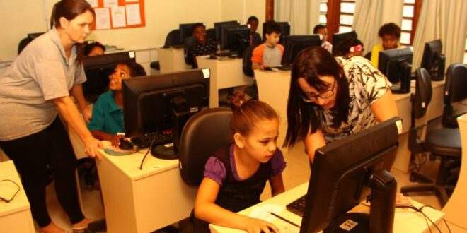 Uso de tecnologias digitais na educação será discutido na Câmara na próxima semana