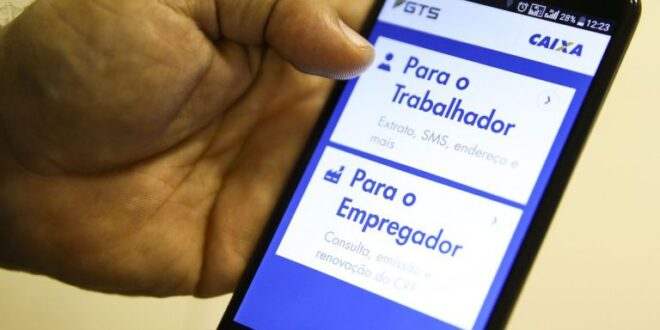 Bolsonaro veta projeto que anulava multa por atraso na entrega de guia do FGTS