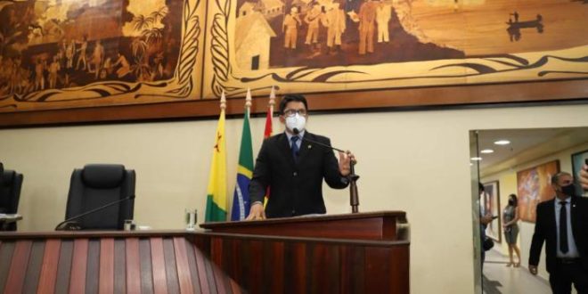 Deputado Jenilson Leite pede instalação de tomógrafo na Fundhacre