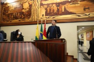 Deputado Roberto Duarte diz que governador nunca cumpre promessas feitas