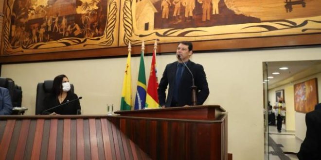 Deputado Roberto Duarte diz que governador nunca cumpre promessas feitas