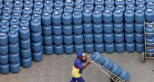 Deputados aprovam crédito de R$ 300 milhões para concessão do auxílio gás neste ano