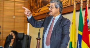 Edvaldo Magalhães defende trabalhadores do Igesac e diz que governo precisa enviar nova lei à Aleac