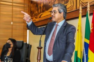 Edvaldo Magalhães defende trabalhadores do Igesac e diz que governo precisa enviar nova lei à Aleac