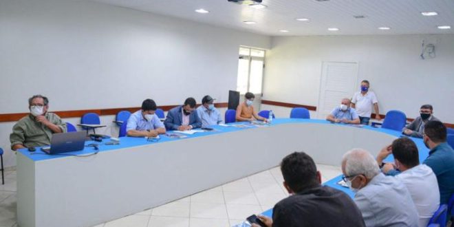 Gonzaga acompanha sucesso do açaí no Pará e busca trazer técnicas de cultivo para o Acre