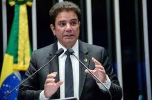 Governador do Acre é chefe de uma organização criminosa que se instalou dentro do Palácio para desviar recursos públicos, conclui PF
