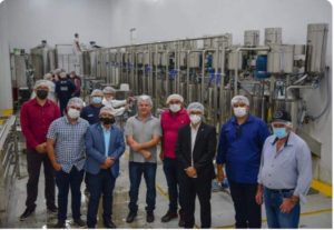 Jenilson e comitiva visitam empresa que industrializa açaí no Pará 2 jenilson